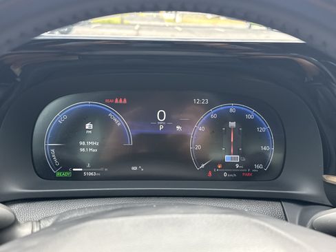 Used 2023 Toyota Crown AWD/4WD image 18