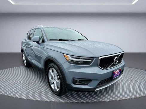 Used 2022 Volvo XC40 T5 Momentum AWD/4WD image 10