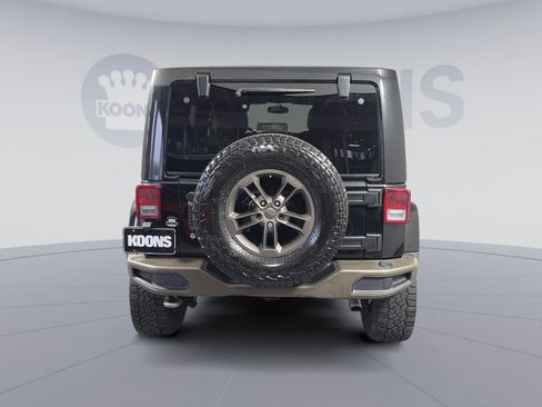 Used 2016 Jeep Wrangler Unlimited Sahara image 5