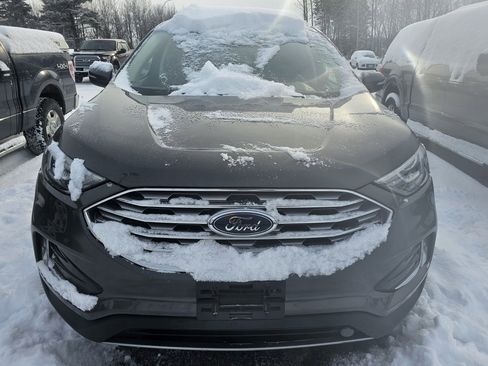 Used 2019 Ford Edge SEL w/ Cold Weather Package image 2