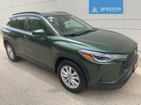 Used 2022 Toyota Corolla Cross LE w/ Moonroof Package AWD/4WD image 1