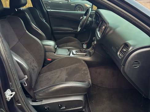 Used 2019 Dodge Charger R/T w/ Plus Group image 31
