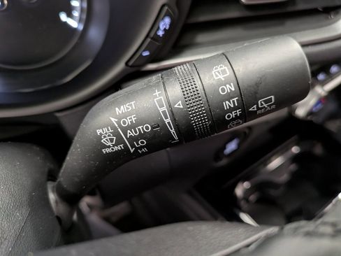 Certified 2025 MAZDA CX-30 AWD 2.5 S w/ Select Sport Pkg image 19