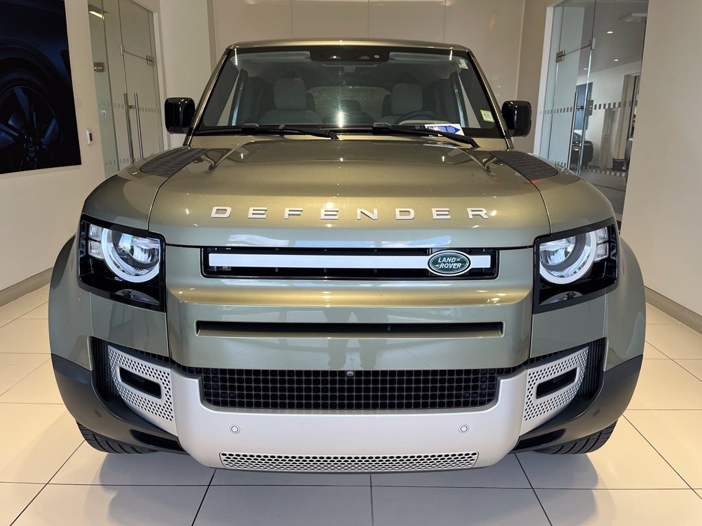 Certified 2020 Land Rover Defender 110 S AWD/4WD image 12