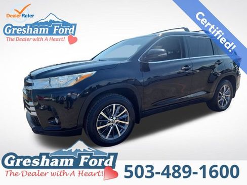 Used 2019 Toyota Highlander XLE AWD/4WD image 1