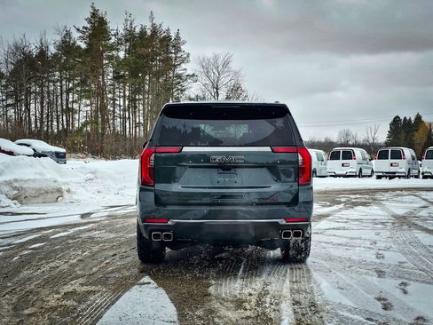 New 2026 GMC Yukon AT4 w/ AT4 Premium Plus Package image 4