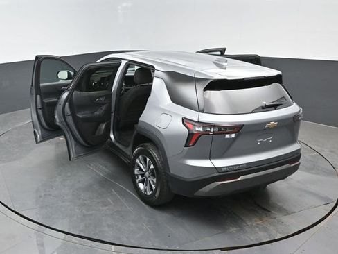 Used 2025 Chevrolet Equinox LT AWD/4WD image 22