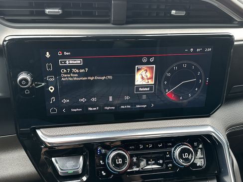 Used 2023 GMC Sierra 1500 Denali w/ Technology Package AWD/4WD image 24