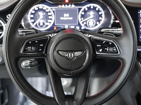Used 2022 Bentley Continental GT V8 image 12