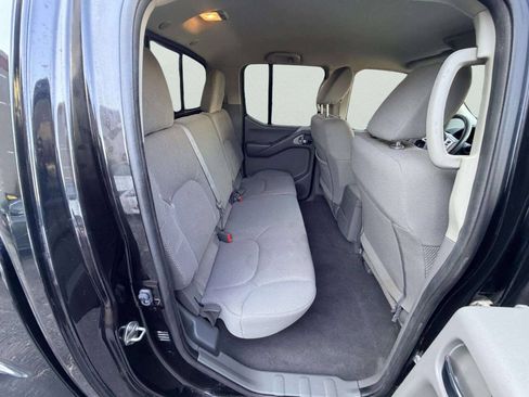 Used 2019 Nissan Frontier SV AWD/4WD image 21