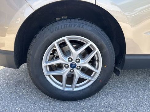 Used 2021 Ford Edge SEL w/ Convenience Package FWD image 15