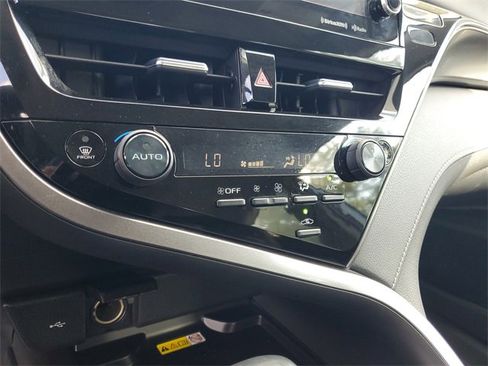 Used 2023 Toyota Camry XSE image 22