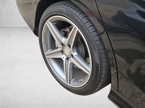 Used 2015 Mercedes-Benz C 300 4MATIC Sedan image 6