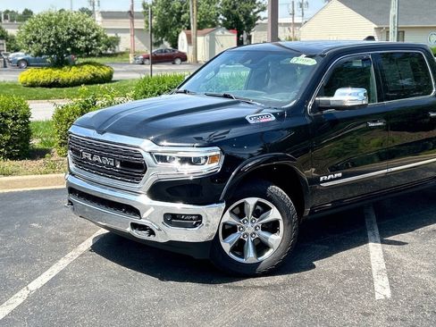 Used 2022 RAM 1500 Limited AWD/4WD image 3