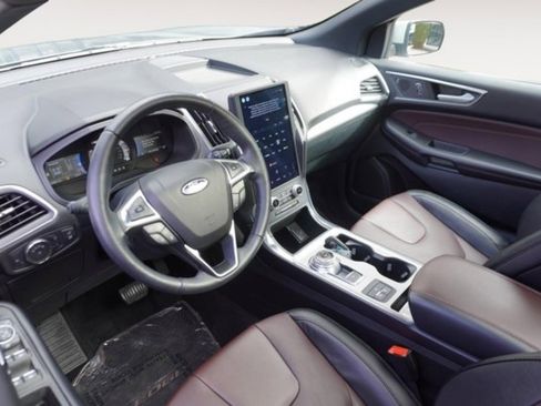 Used 2022 Ford Edge Titanium w/ Equipment Group 301A image 14