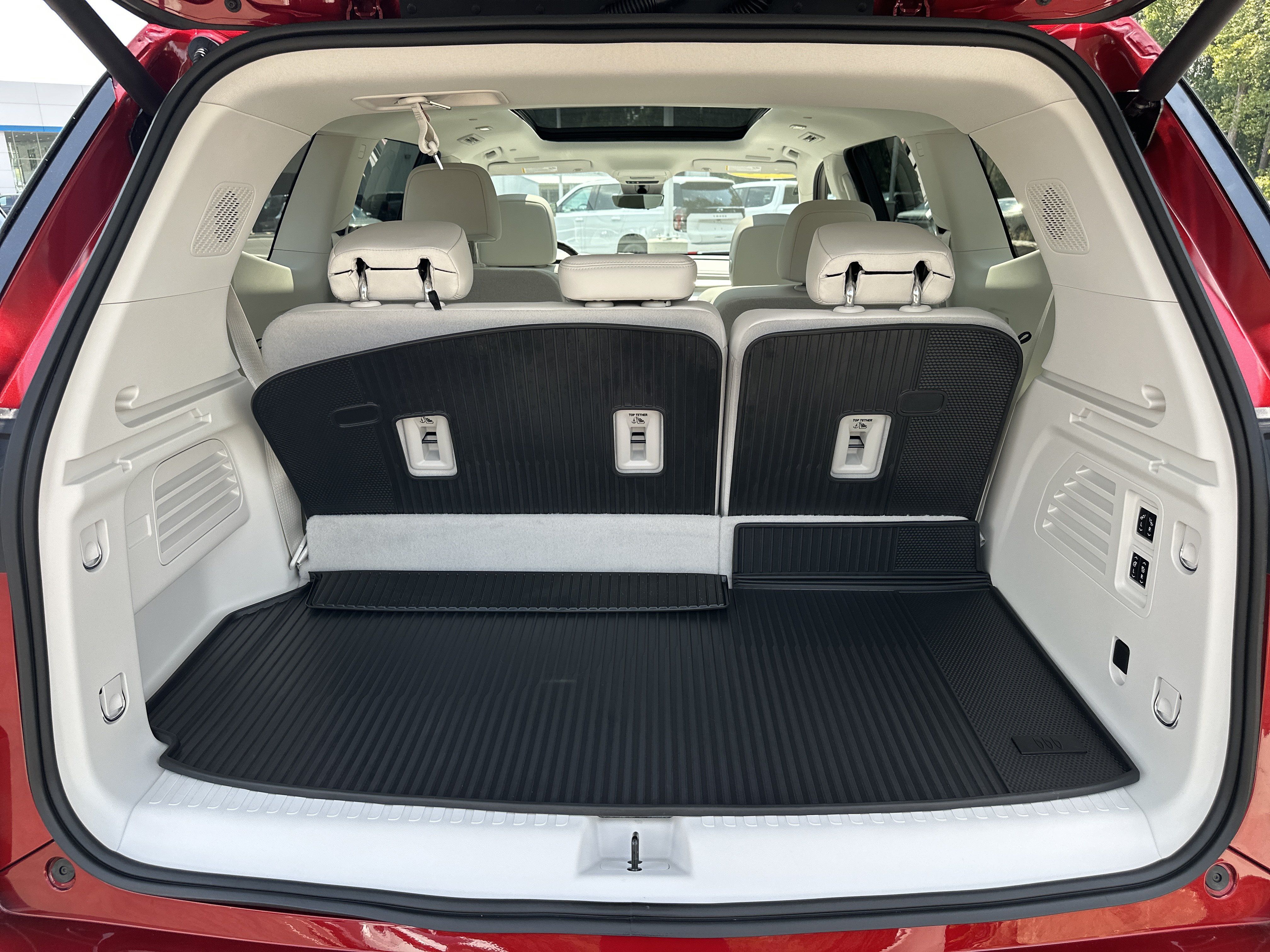 Used 2026 Buick Enclave Avenir w/ Super Cruise Package FWD image 18