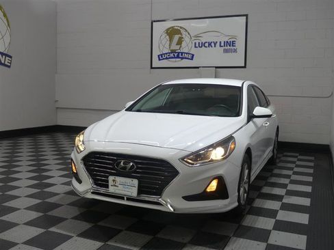 Used 2019 Hyundai Sonata SE FWD image 4