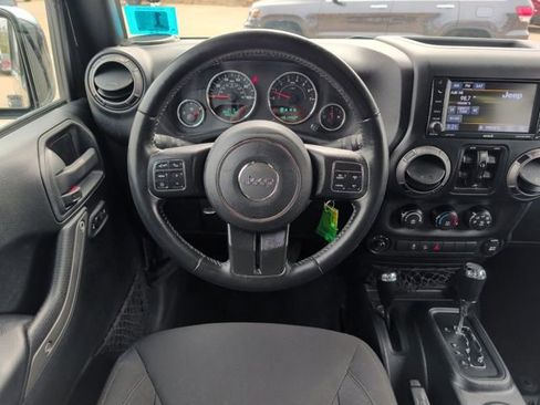Used 2018 Jeep Wrangler Unlimited Sport S image 19