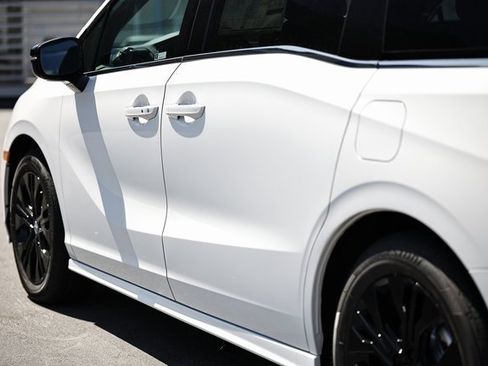 New 2026 Honda Odyssey Sport-L image 11