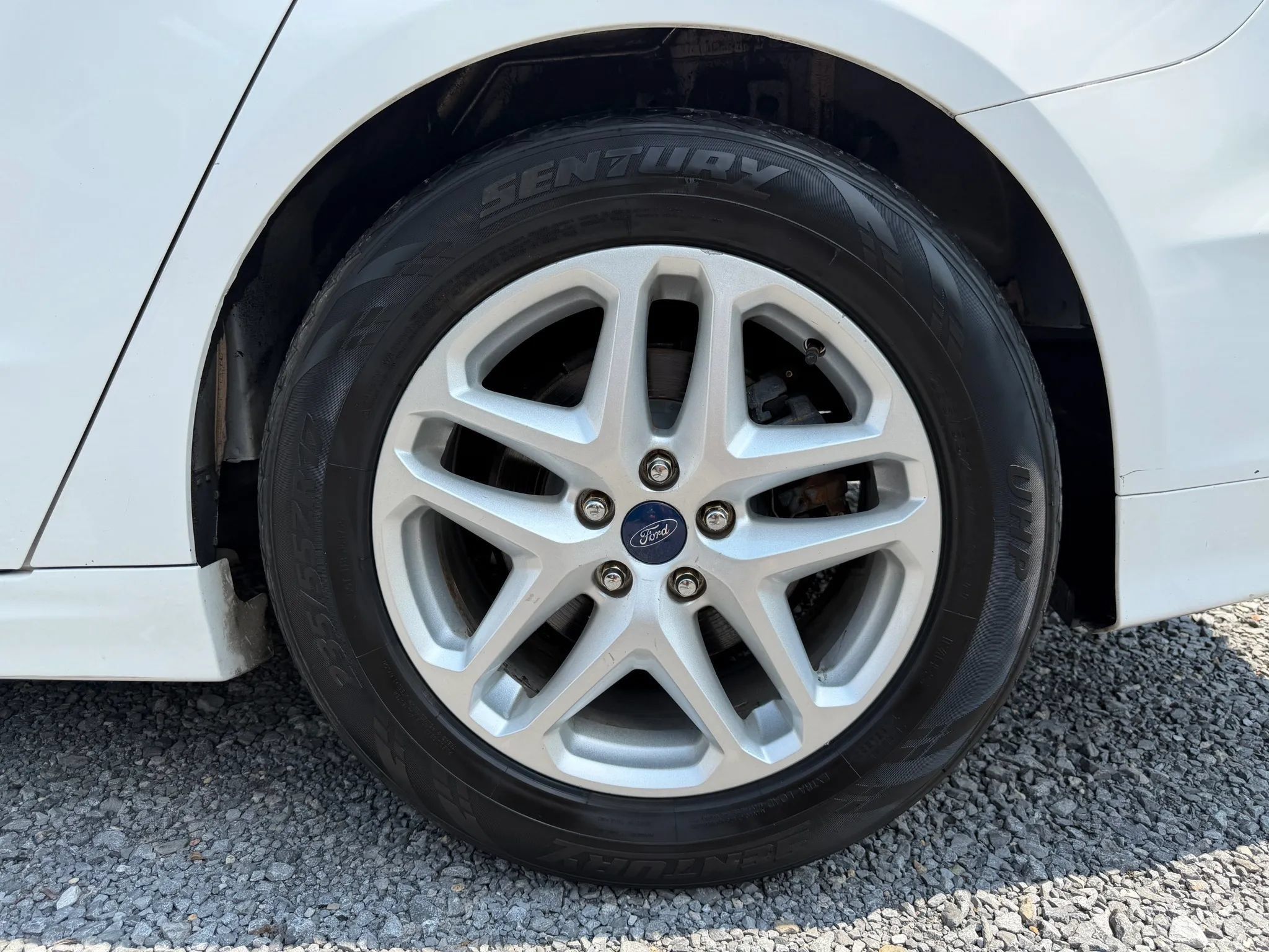Used 2014 Ford Fusion SE FWD image 44