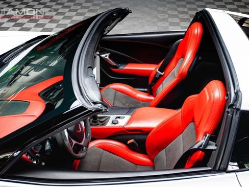 Used 2019 Chevrolet Corvette Stingray Coupe RWD image 74