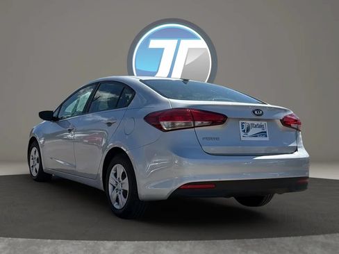 Used 2017 Kia Forte LX FWD image 41