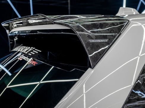 Used 2025 Rolls-Royce Cullinan image 15