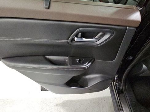 Certified 2023 Nissan Rogue SL w/ SL Premium Package image 19