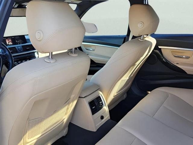 Used 2018 BMW 330i Sedan RWD image 8