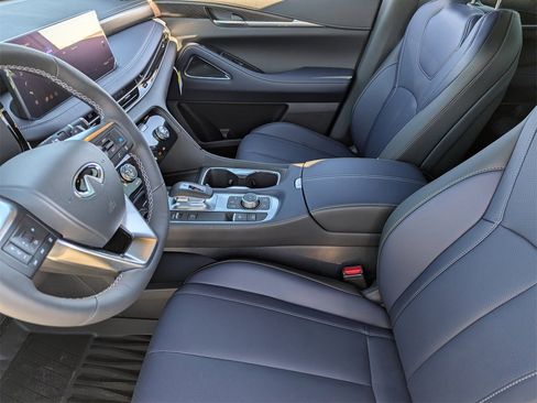 New 2026 INFINITI QX60 Sport image 13