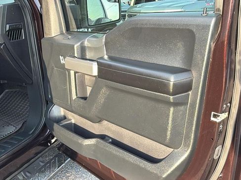 Used 2018 Ford F150 XLT w/ Equipment Group 302A Luxury AWD/4WD image 18