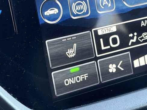 Used 2025 Subaru Forester Limited image 40