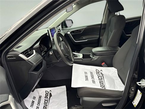 Used 2023 Toyota RAV4 LE image 7