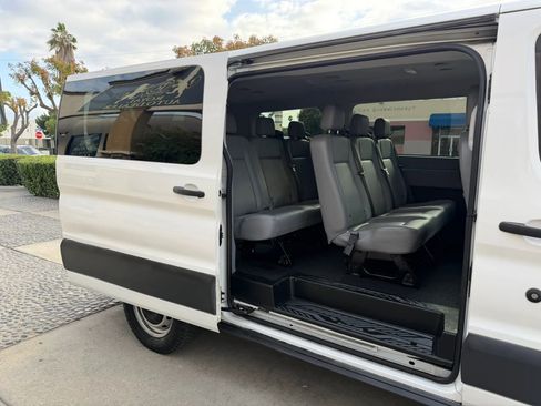 Used 2018 Ford Transit 150 XL RWD image 14