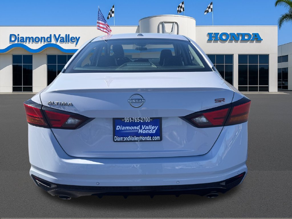 Used 2024 Nissan Altima 2.5 SR FWD image 5