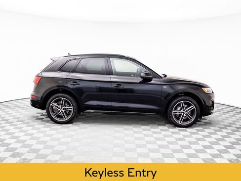 Used 2022 Audi Q5 e Prestige w/ Prestige Package image 6