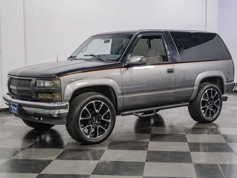 Used 1995 Chevrolet Tahoe 4WD 2-Door image 16