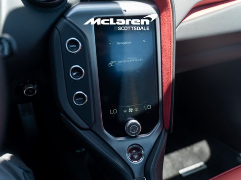 Used 2024 McLaren 750S RWD image 14