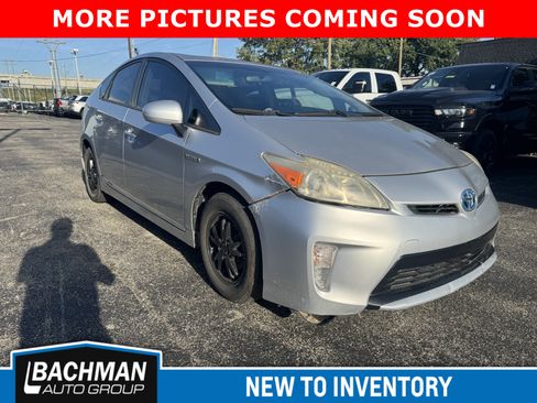 Used 2012 Toyota Prius Three FWD image 1