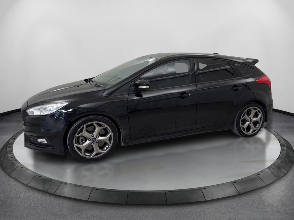 Used 2017 Ford Focus ST FWD image 9