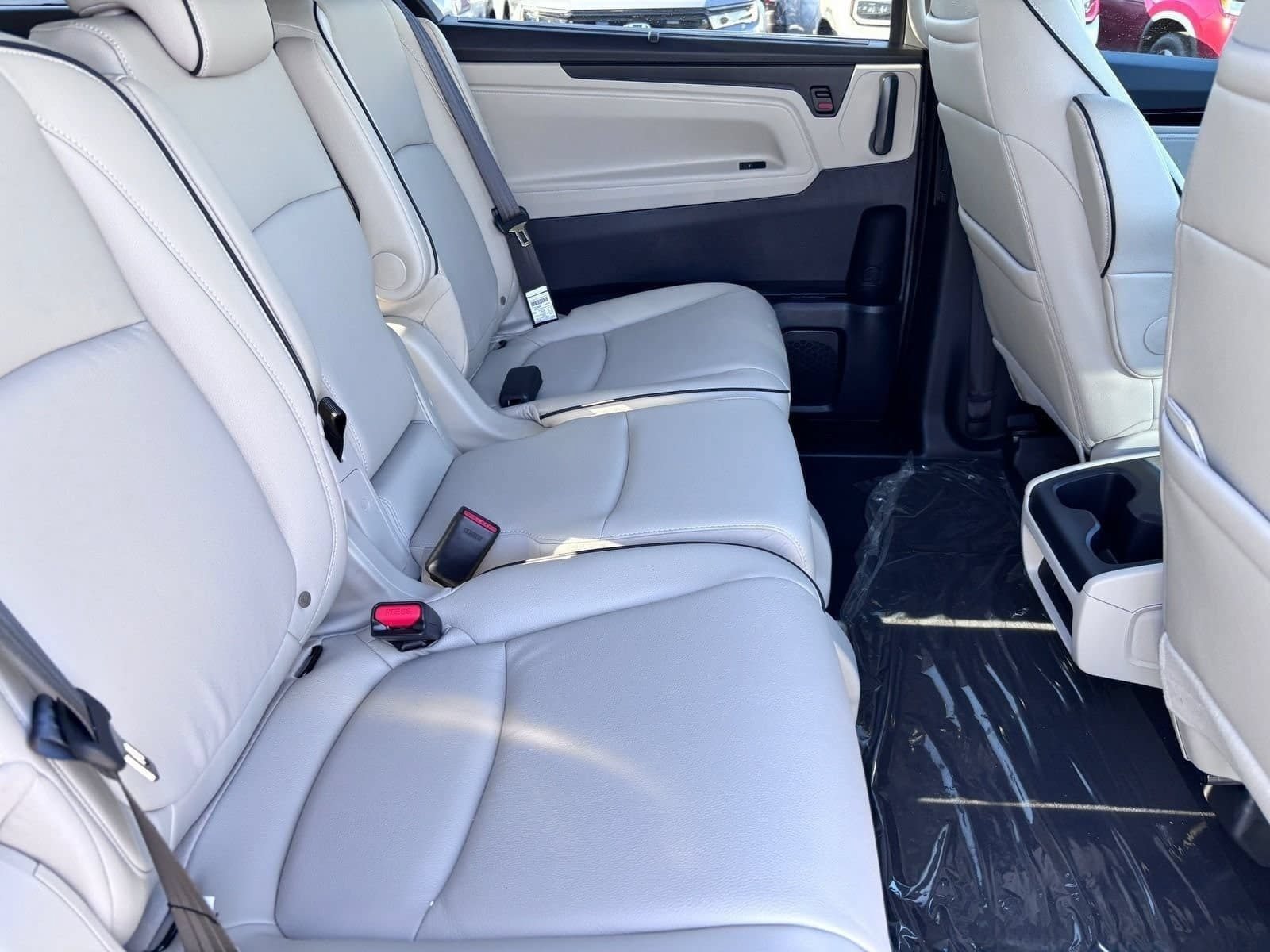 New 2027 Honda Odyssey Touring image 12