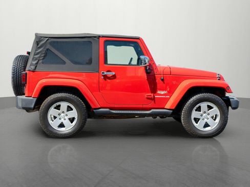 Used 2010 Jeep Wrangler Sahara AWD/4WD image 8