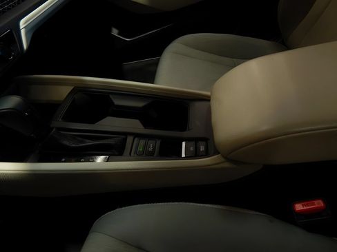 Used 2025 Honda Accord LX image 19
