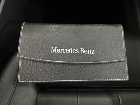 Used 2022 Mercedes-Benz GLB 250 4MATIC image 34