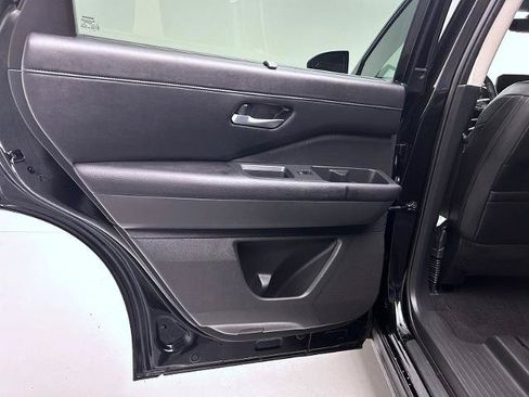 Certified 2025 Nissan Pathfinder SL AWD/4WD image 21