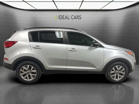 Used 2014 Kia Sportage LX FWD image 4