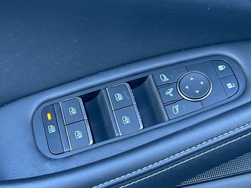 Used 2025 INFINITI QX60 Pure image 13