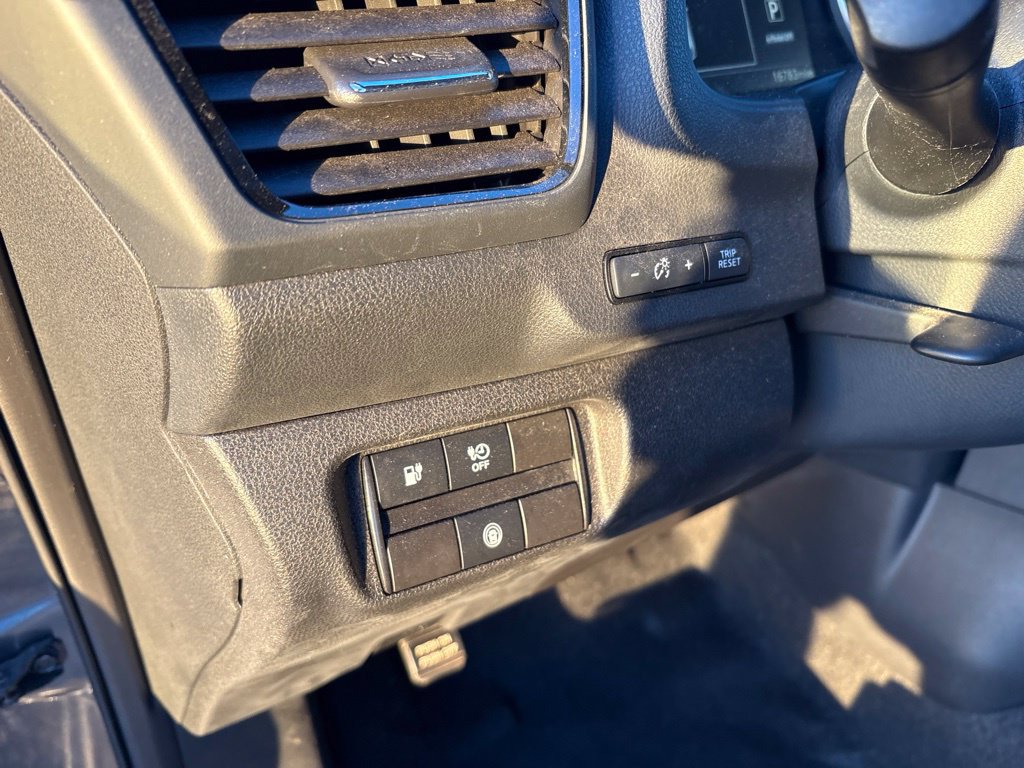 Used 2025 Nissan Leaf S FWD image 16