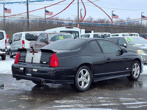 Used 2007 Chevrolet Monte Carlo SS w/ Silver Rally Stripe Package image 2