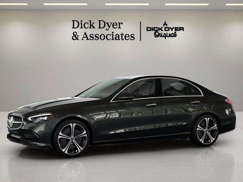 Used 2025 Mercedes-Benz C 300 Sedan image 26